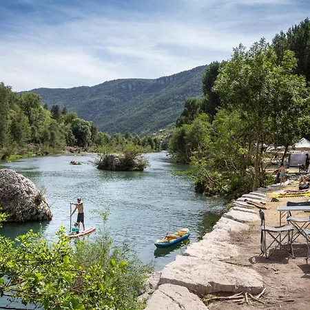 Huttopia Gorges Du Tarn 3* Ле-Винь