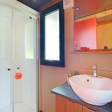 Huttopia Gorges Du Tarn Camping Les Vignes